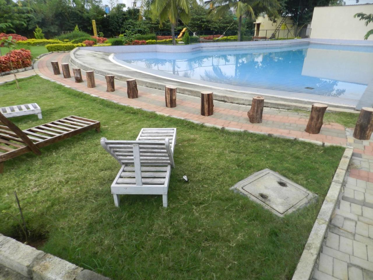 Park Hotel And Resort Kaglipur Екстер'єр фото