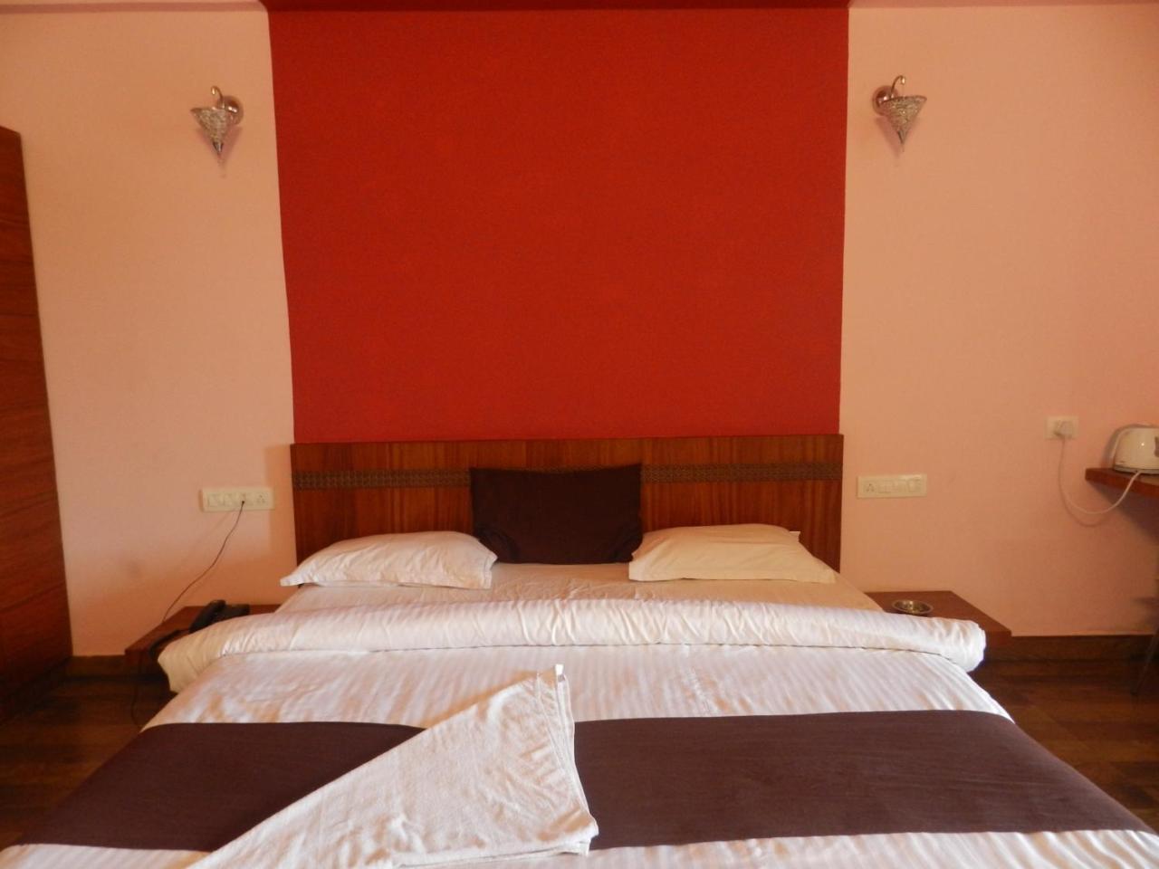 Park Hotel And Resort Kaglipur Екстер'єр фото